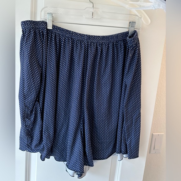 Plus size women’s pajama set - Picture 3 of 3